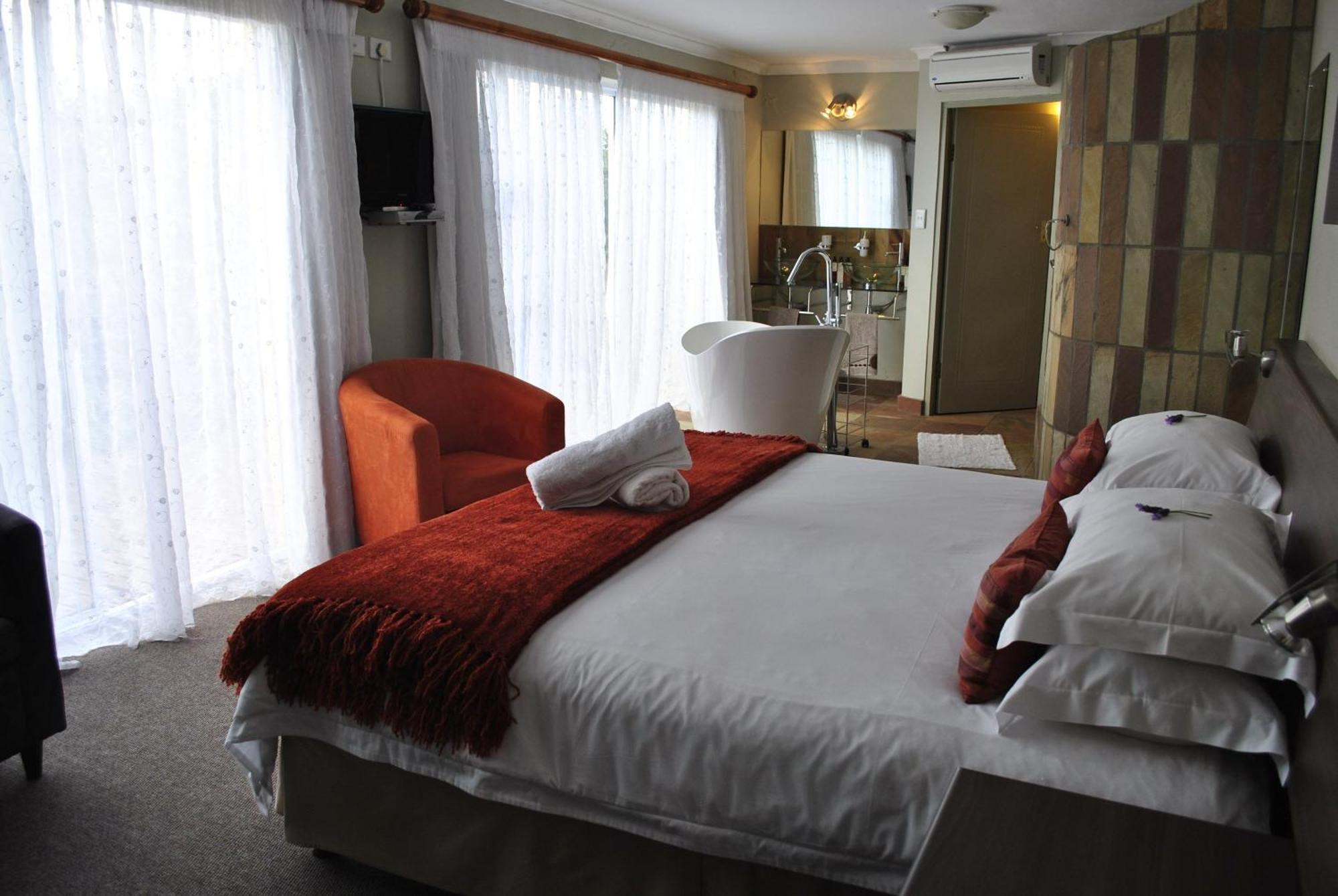 Kududu Guest House Адо Екстериор снимка