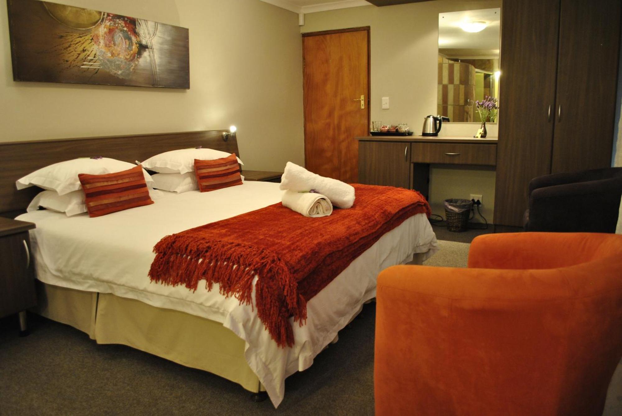 Kududu Guest House Адо Екстериор снимка